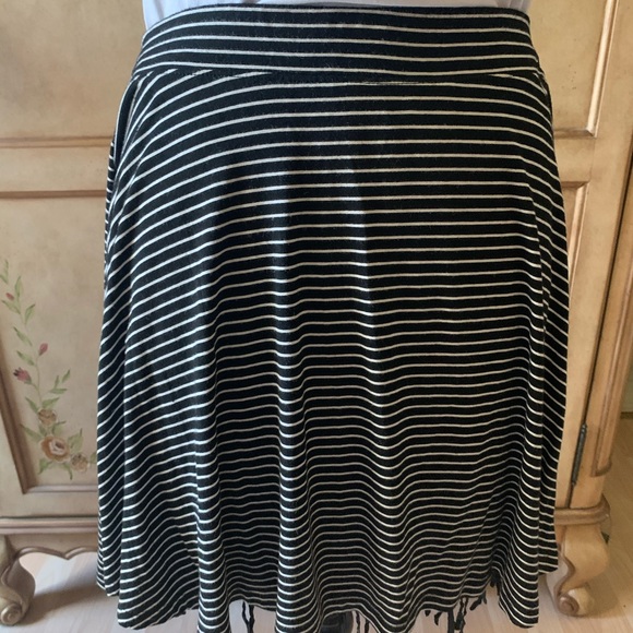 Circle skirt - Picture 2 of 3